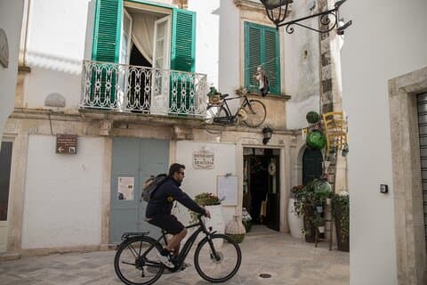E-cykeltur mellem Locorotondo og Martina Franca