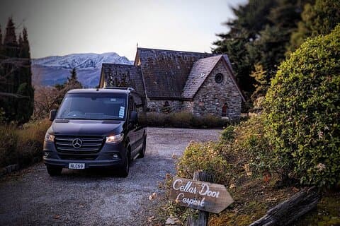 Tour de Vinos Hop on Hop off Queenstown Ultimate Luxury