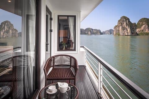 Stellar-Kreuzfahrt 2 Tage Erkunden Sie Halong und die Lan-Ha-Bucht von Hanoi aus