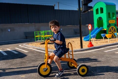 Discover Trax Jo Playground and Traffic Park Fun