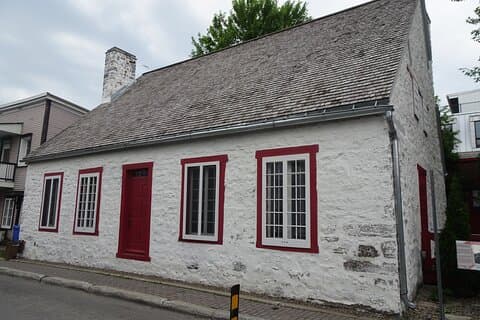 Terrebonne mini Self-Guided Walking Tour & Scavenger Hunt