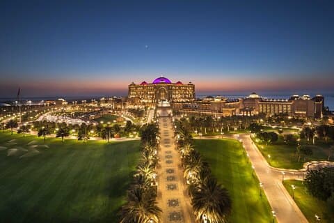 The iconic Emirates Palace Abu Dhabi Dining Experience