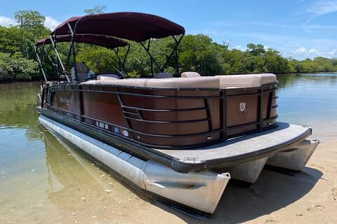 Aqua Patio Party Pontoon Charter upp till 13 personer