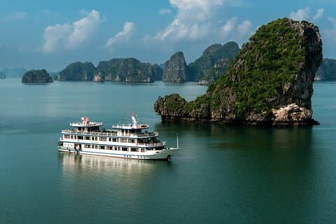 Fantastisk Halong & Bai Tu Long Bay med Swan Cruise 2 dage og 1 nat