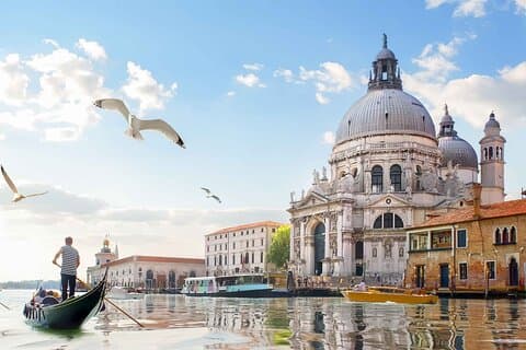 Venice Gondola Experience with Exclusive Ebook