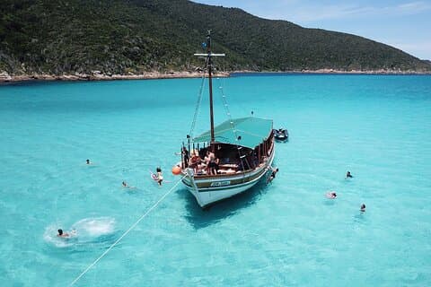 Excursion en bateau Don Juan à Arraial do Cabo