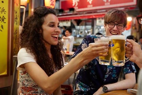 ガイド付きプライベート新宿バー巡りツアー