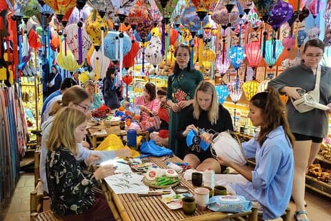 1-Hour Lantern Making Class in Hoi An