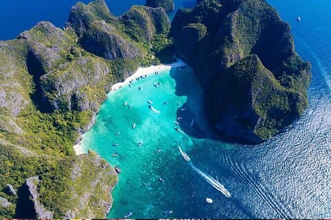 Private VIP Boat to Phi Phi Islands