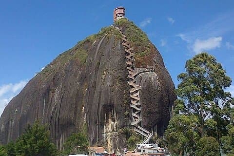 Visite privée à Guatape et El Peñol de Medellín