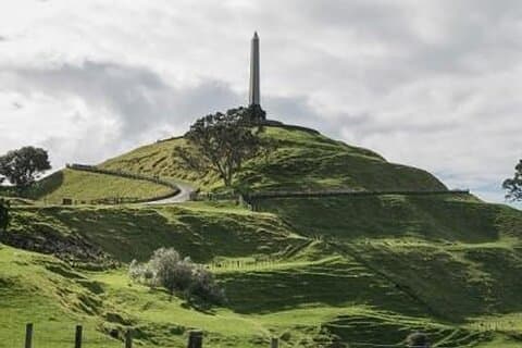 Auckland City Vulcano & Scenic Highlights Tour