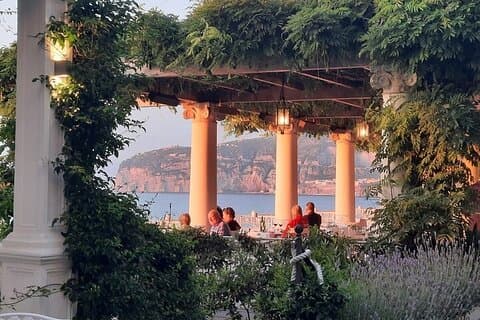 Sorrento grand tour utenfor allfarvei med fantastisk landskap