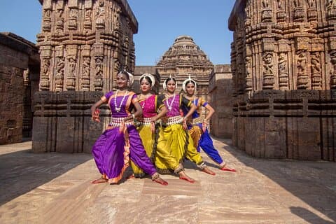 Half Day Tour with Dances of South India