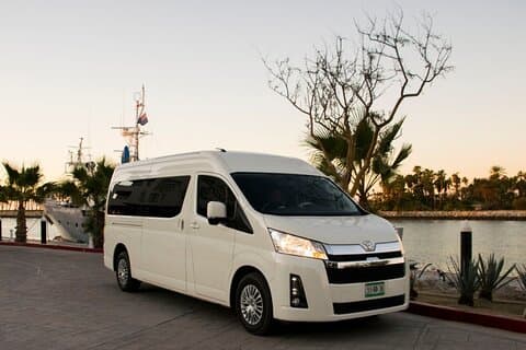van private one way from airport to your Hotel in los cabos