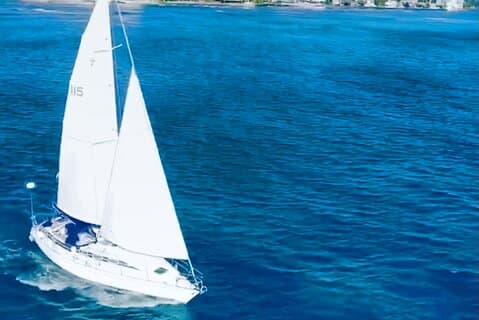Private 5Hr Island Tour with 2.5Hr Sail and Snorkel with Turtles