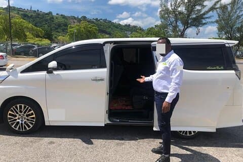 Aguadilla Airport (BQN) to Isabela/Hatillo - Round-Trip Transfer