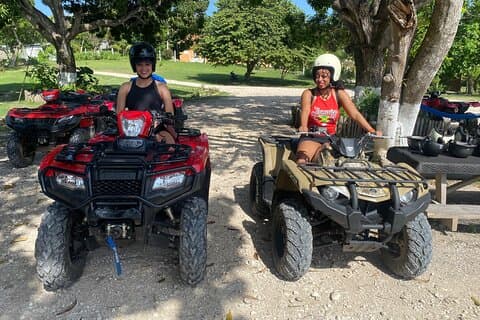 ATV privato da Montego Great River Rafting e massaggio ai piedi