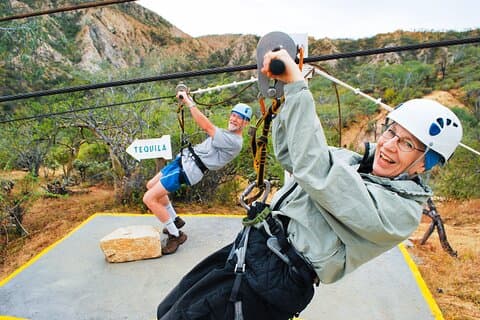 Zipline Extreme ved Canopy Costa Azul: hængebro, rappel og ziplines