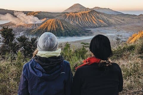 スラバヤ＆マランから12時間のマウントブロモミッドナイトサンライズ