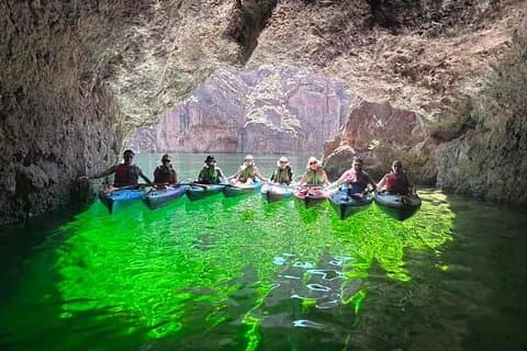 Visita guiada ao Colorado River & Emerald Cave Kayak