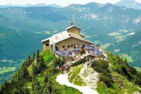 Salzburg till Eagle's Nest Privat utflykt med kollektivtrafik