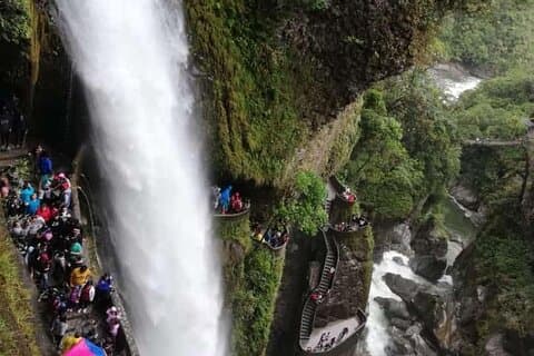 Pailon del Diablo + Manos de Dios + Casa Del Arbol + Tour notturni.