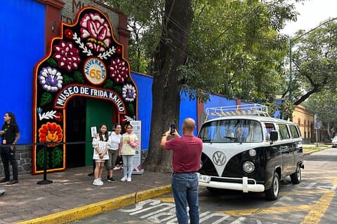 Mexiko-Stadt Private Tour nach Coyoacan und Xochimilco im VW-Bus von 1975