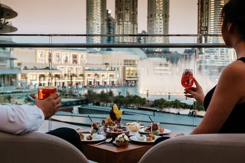 Mediterranes Buffet im Armani Burj Khalifa Dubai mit Transfers