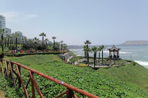 Geheimnisse von Miraflores: Huaca Pucllana und Chino Park – halber Tag
