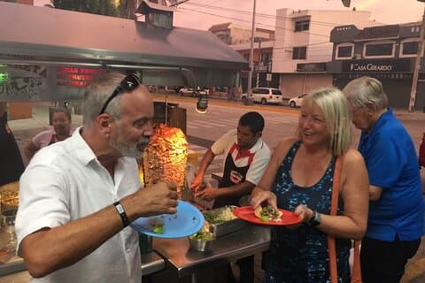 Tour gastronómico de tacos, cerveza y mezcal en Mazatlán