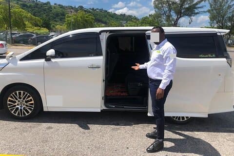 Santo Domingo Airport (SDQ) to Santo Domingo - RoundTrip Transfer