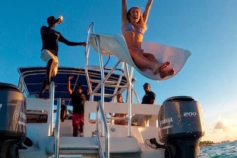 Halvdagssnorkel från Providenciales med besök i Half Moon Bay