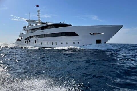 Programme de plongée de luxe 5 étoiles de 8 jours à bord d'un bateau de croisière à Hurghada