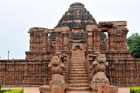Ganztägige private Tour zum Konark Tempel und Puri von Bhubaneswar