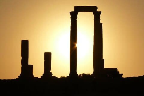 From Amman: Full-Day Tour to Amman City and Desert Castles