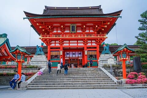 Visite privée d'une journée complète à Kyoto avec un compagnon de voyage local