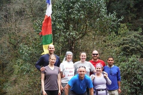 6 dias de caminhada privada no acampamento base Annapurna com fontes termais