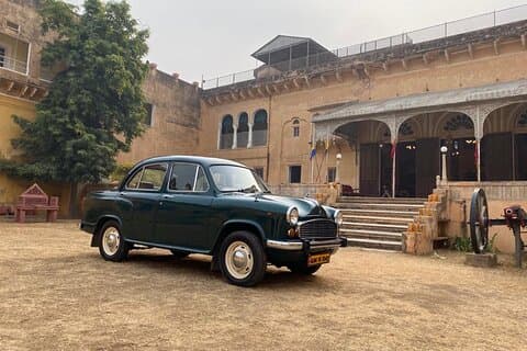 Jaipur sightseeing tour - with private car & guide