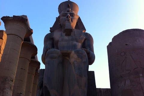 East Bank visita los templos de Karnak y Luxor