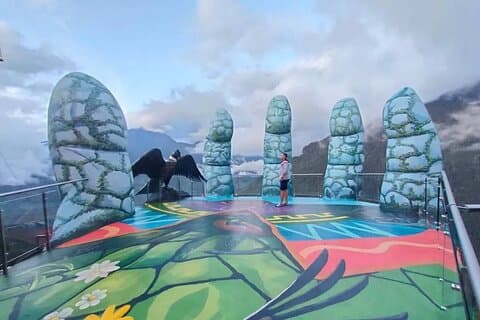 The Hands of Pachamama -Tours - A work of Art in Baños
