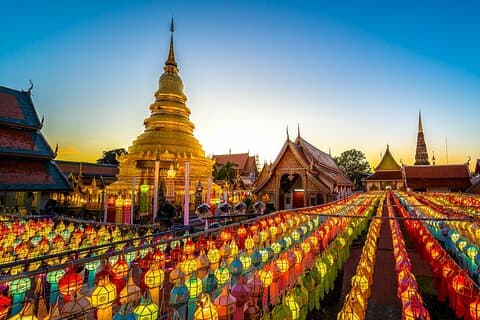 Lamphun och Lampang City Temples Small Group Tour - Hel dag