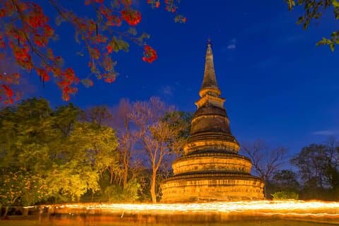 Visite privée en soirée des temples Wat Umong et Doi Suthep - demi-journée