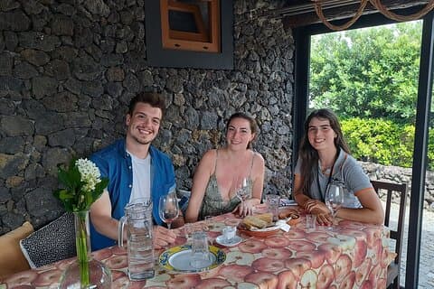 Vinos y Moonshines de Terceira
