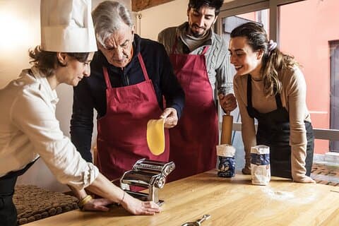3 timmars matlagningskurs: Hemlagad pasta och tiramisu i Venedig