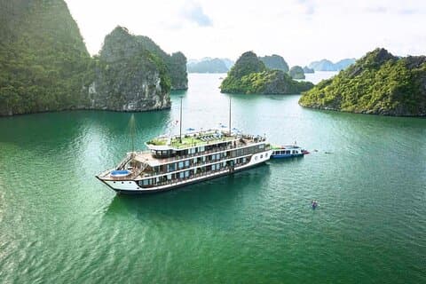 2-day Cruise to Lan Ha bay from Hanoi