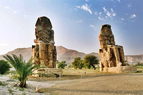 Marsa alam Exploration Guided Private Tour to Luxor by Limousine