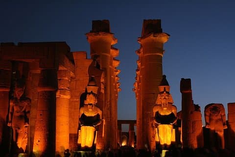 Privates kulturelles Abenteuermuseum und Lichtshow in Luxor