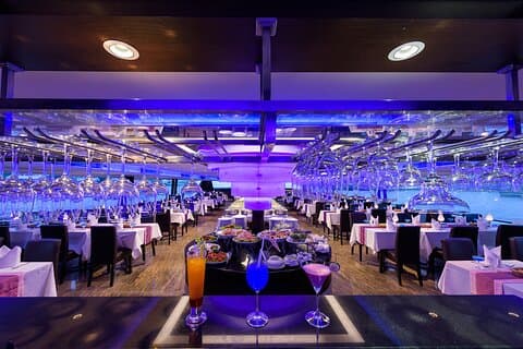 Cena en crucero por el río Chao Phraya en Bangkok y traslado opcional