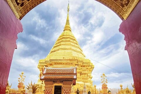 Halvdag Doi Suthep Temple & Mae Ping River kryssning (privat)