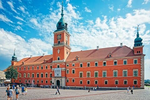 Skip-the-Line Royal Castle in Warsaw Private or Group Tour